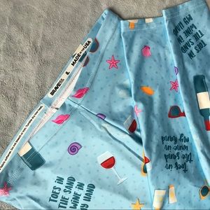 Brave New Look Toes in Sand Wine Beach Leggings